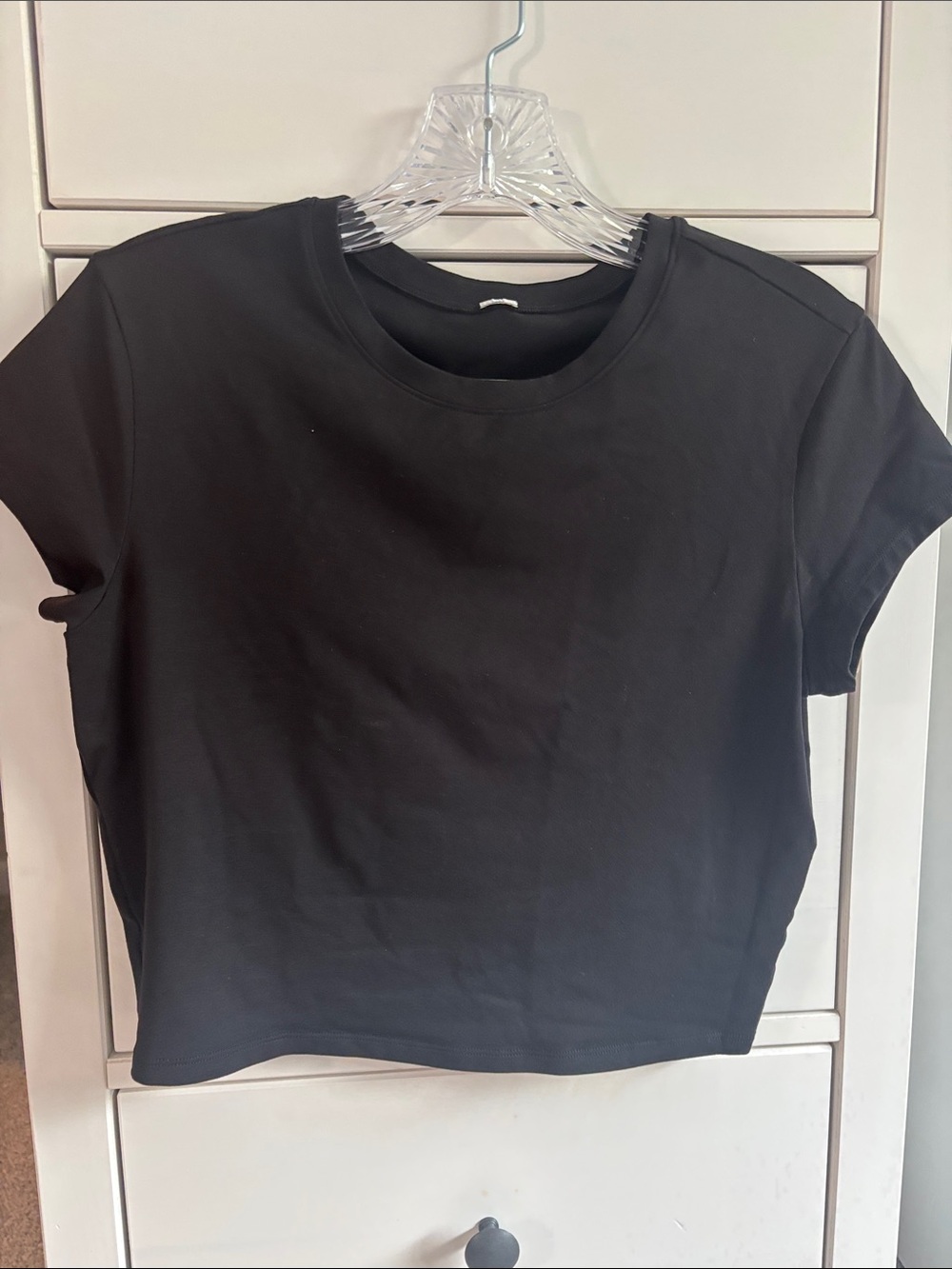 ALO Yoga Black Crewneck Short Sleeve Crop Top